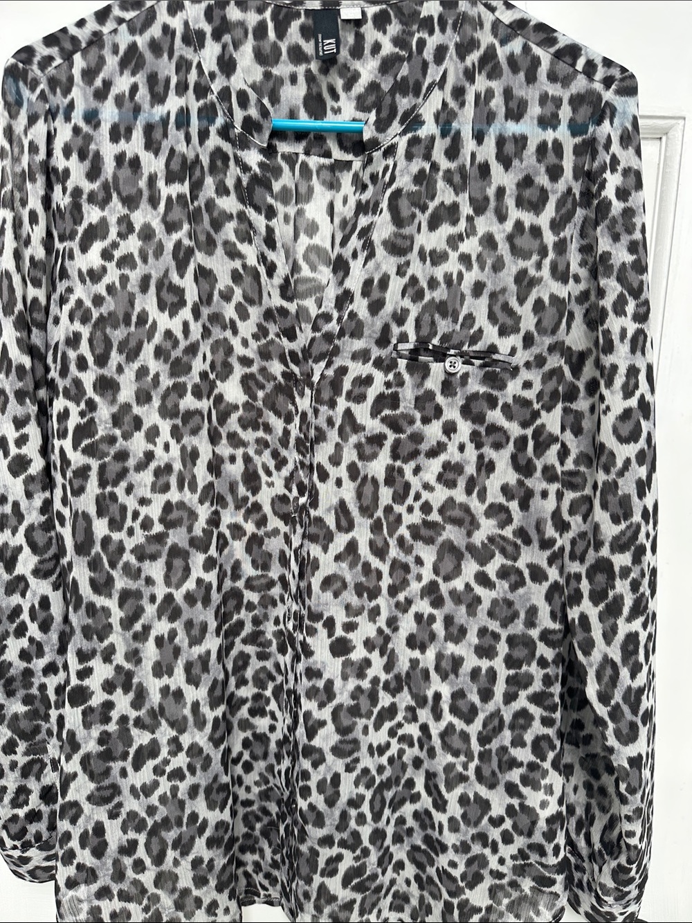 Kut from the Kloth Black and White Leopard Print Button-Down Top